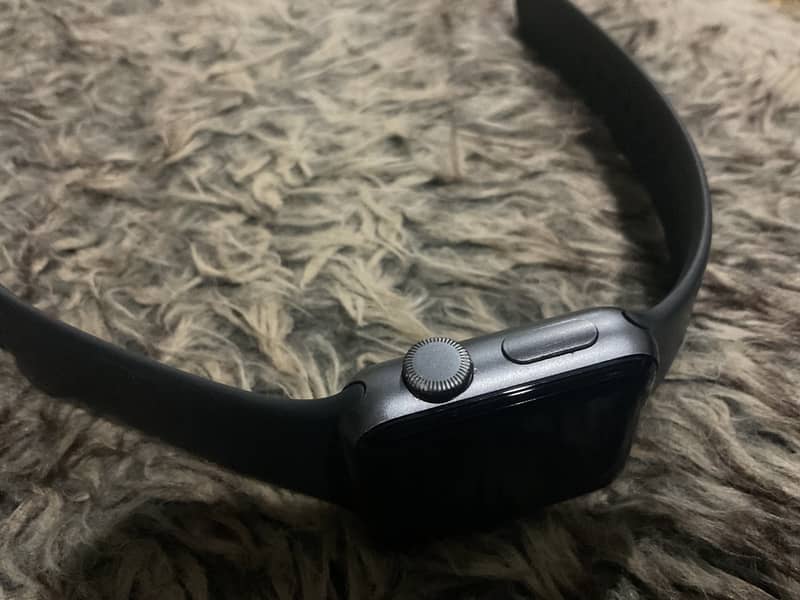 Apple series 3 with sensor only call 2