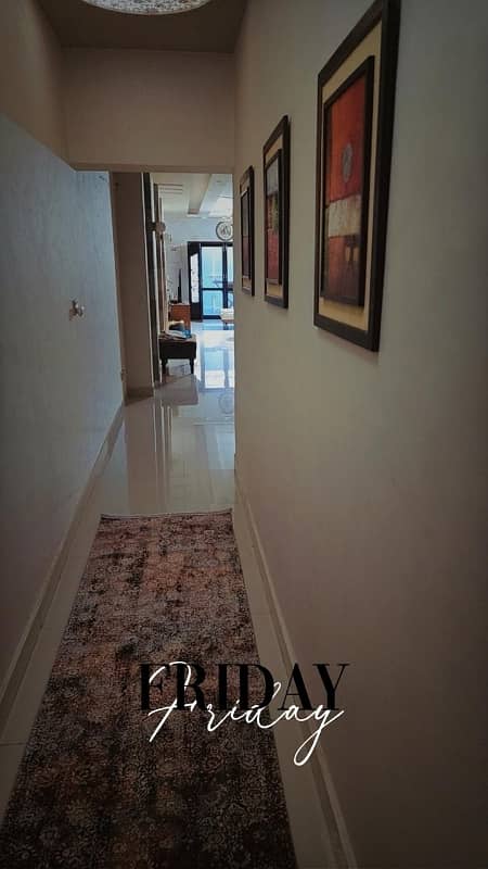 Prime Location 2700 Square Feet Flat For sale In PECHS Block 3 Karachi 5