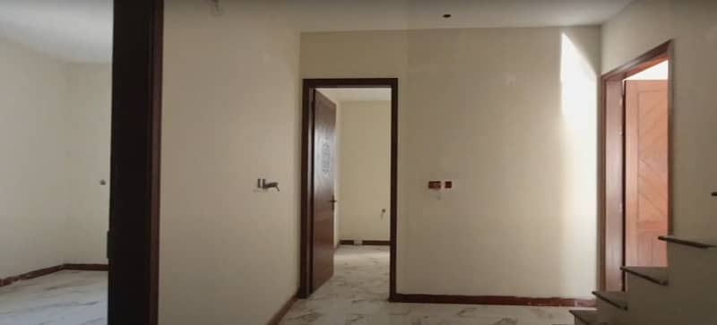 Brand New Town House On A Very Good Location, 155sq. Yds. , Behind Dollman Mall Tariq 6