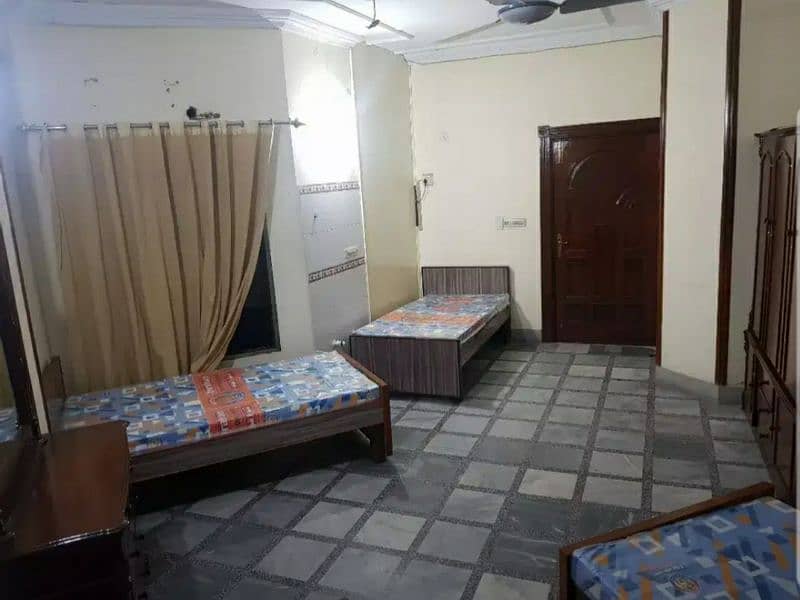 Room for boys Hostel 8