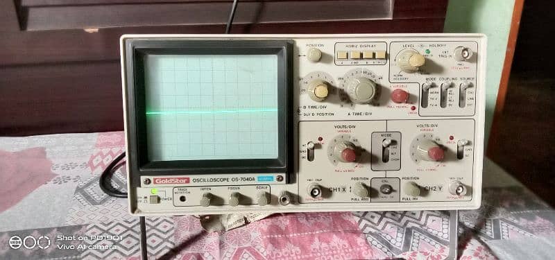 Oscilloscopes 40 Mhz Duel channels 1