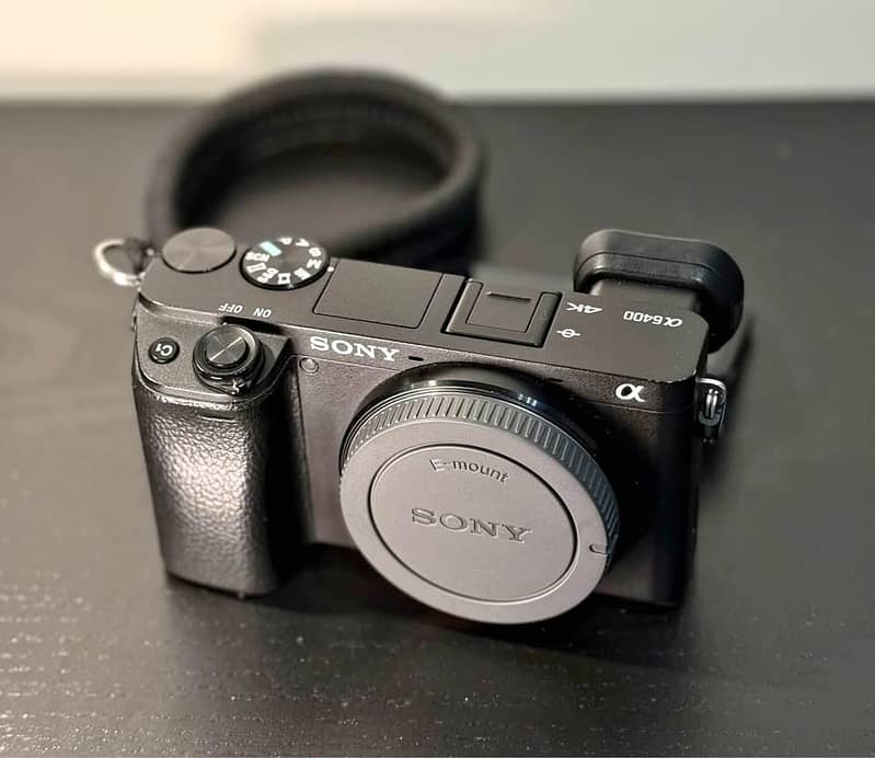 Sony α6500 Mirrorless Camera with Original Box and Accessories 8