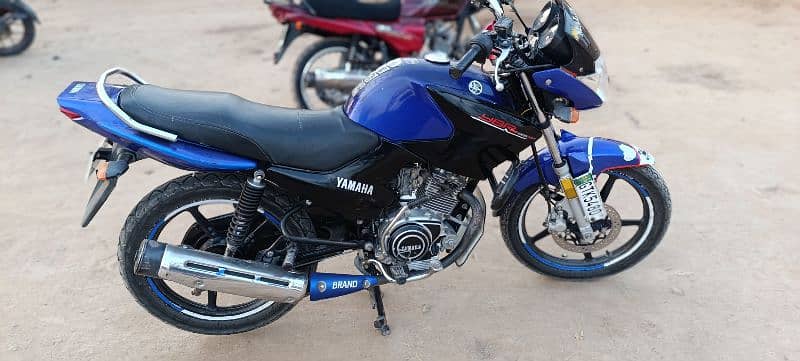 YAMAHA YBR 125 2019 3