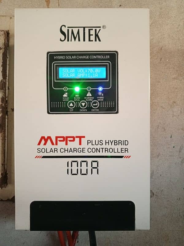 SimTEK MPPT 100A 0