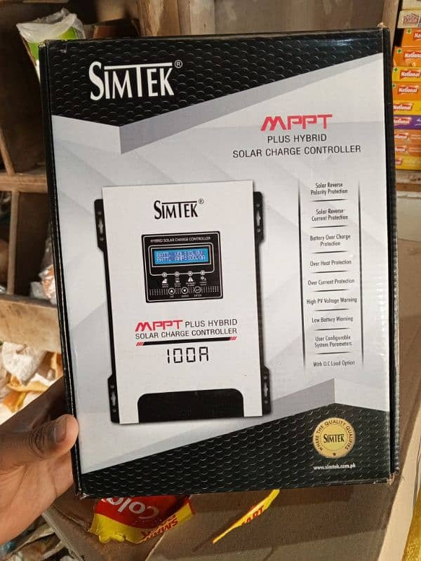 SimTEK MPPT 100A 1