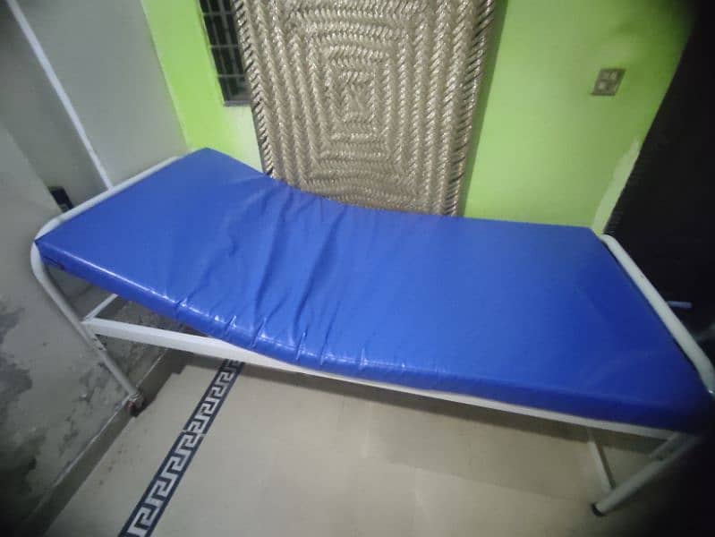 Patient bed for sale 0