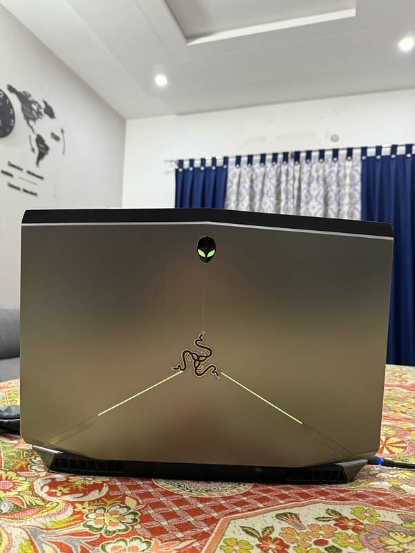 AlienWare Gaming Elite Laptop 1