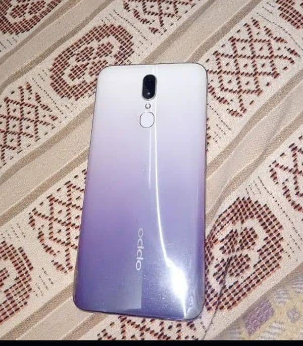 Oppo f11 almost in new condition 0