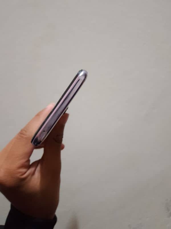 Oppo f11 almost in new condition 2