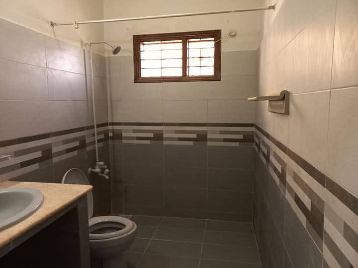 3 Bedrooms Portion For Rent In DHA Phase 6 3