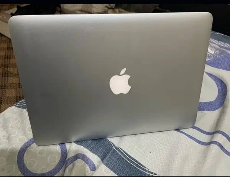 Macbook Pro 13" Urgent Sale 2