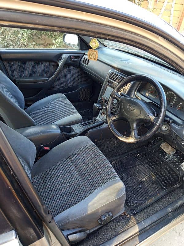 Toyota Corona 1995. ex saloon full option automatic transmission 15