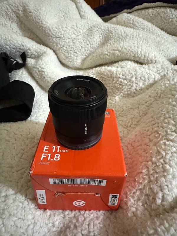 Sony E11mm f/1.8 Lense 0