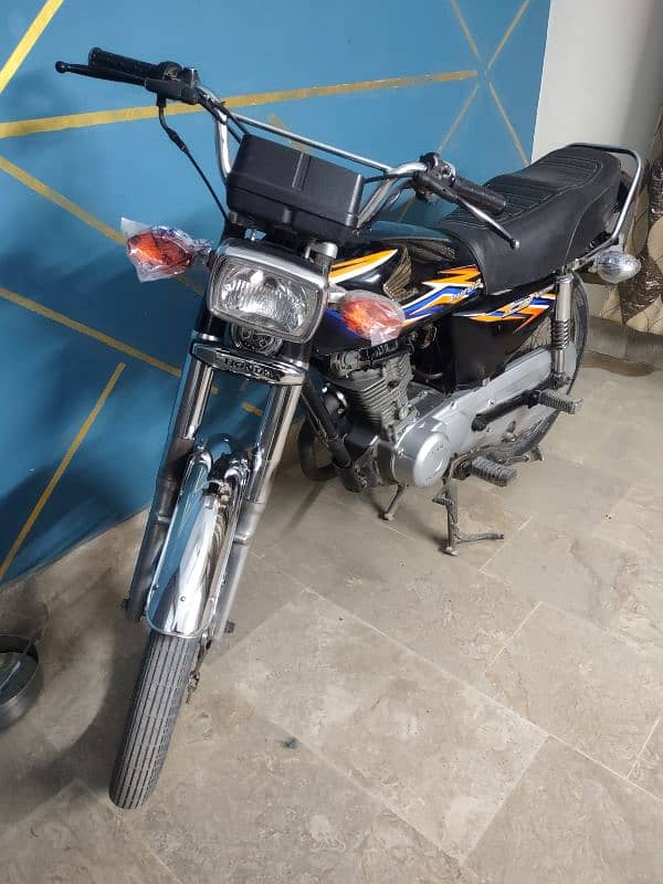 Honda cg 125 urgent sale 2018 New condition 1