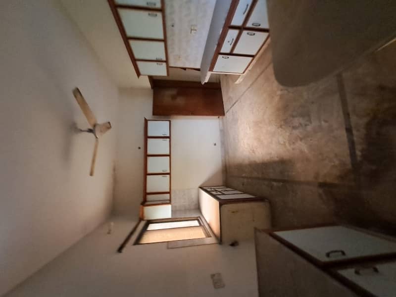 Well-constructed House Available For sale In Allama Iqbal Town - Rachna Block 4