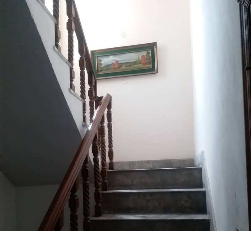 Triple Storey 10 Marla House For sale In Allama Iqbal Town - Nishtar Block Lahore 7