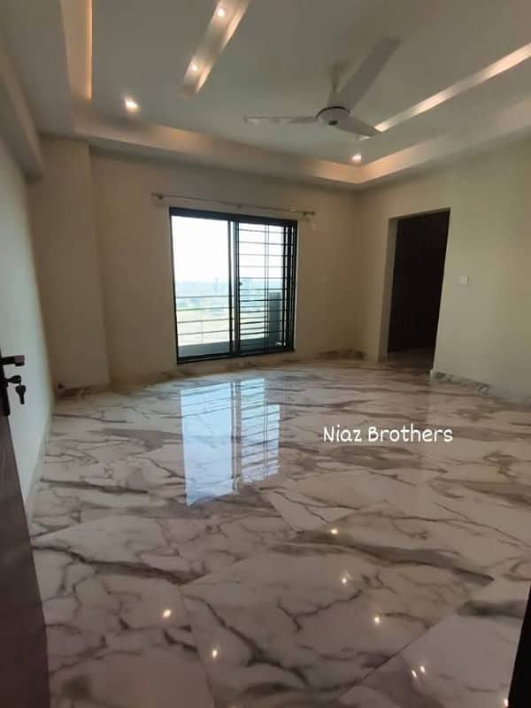 Brend New apartment available for Rent in Askari 11 sec-D Lahore 3