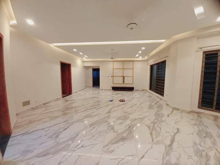 Brend New apartment available for Rent in Askari 11 sec-D Lahore 13