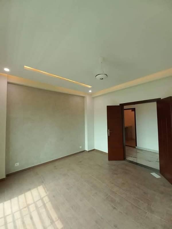 Brend New apartment available for Rent in Askari 11 sec-D Lahore 37