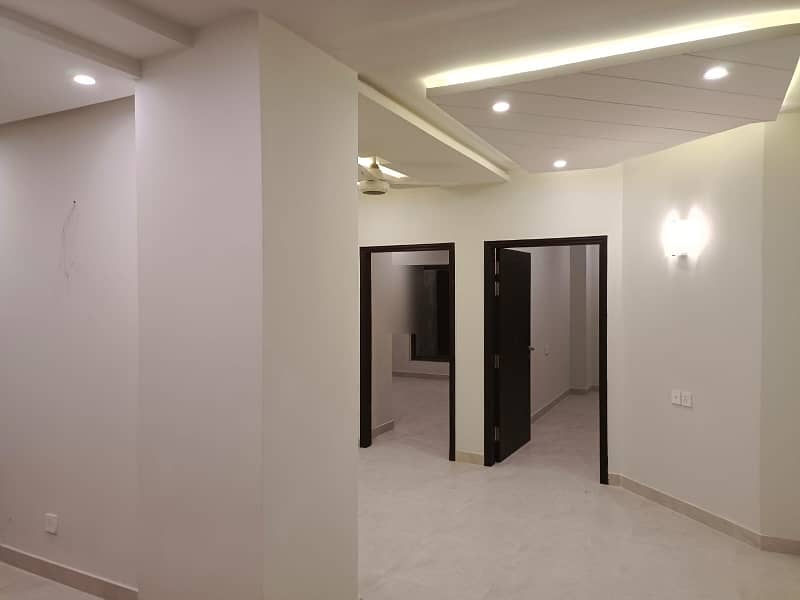 1916 Square Feet Flat For Rent In Zarkon Heights Islamabad 8