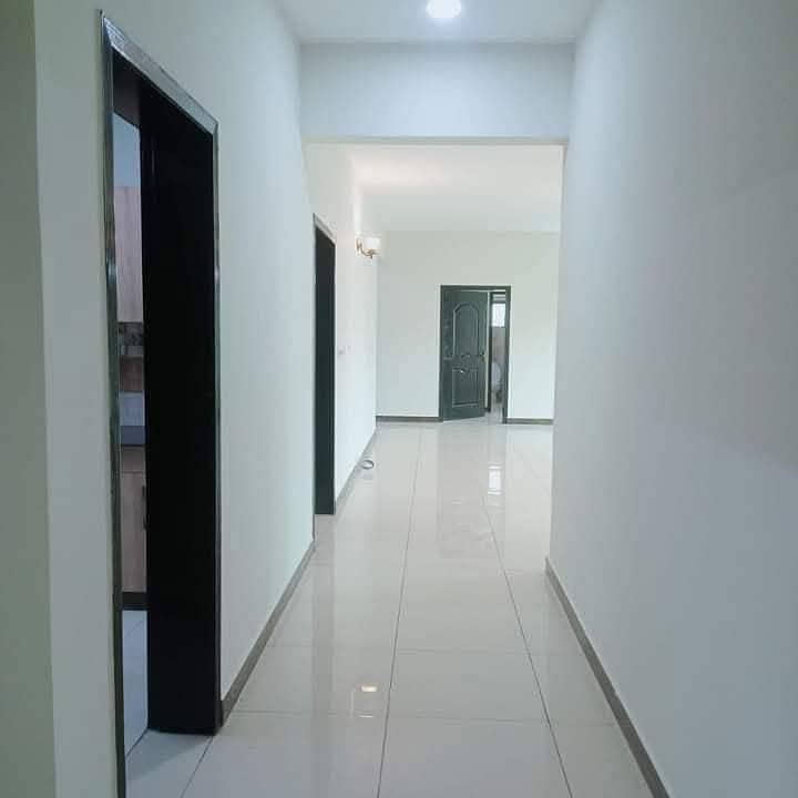 3Bed apartment available for Rent in Askari 11 sec-B Lahore 0