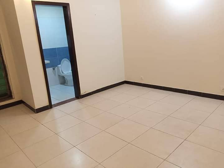 3Bed apartment available for Rent in Askari 11 sec-B Lahore 9