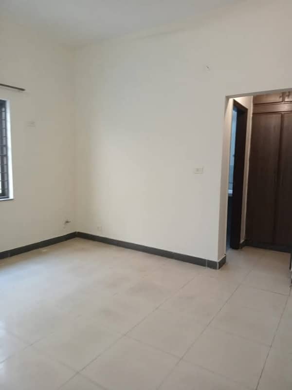 3Bed apartment available for Rent in Askari 11 sec-B Lahore 20