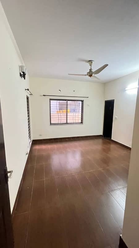 4 Bed House available for Rent in Askari 11 sec-B Lahore 1