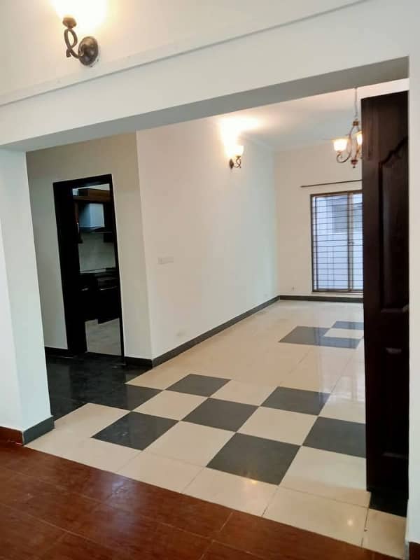 4 Bed House available for Rent in Askari 11 sec-B Lahore 6