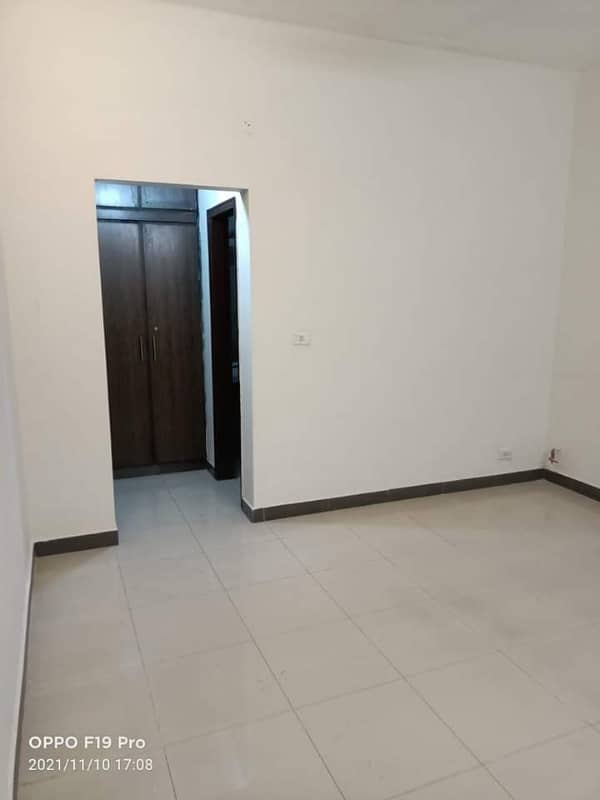 4 Bed House available for Rent in Askari 11 sec-B Lahore 35