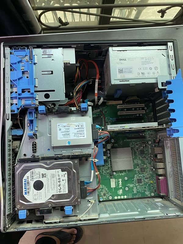 Dell Precision T3500 Workstation 2