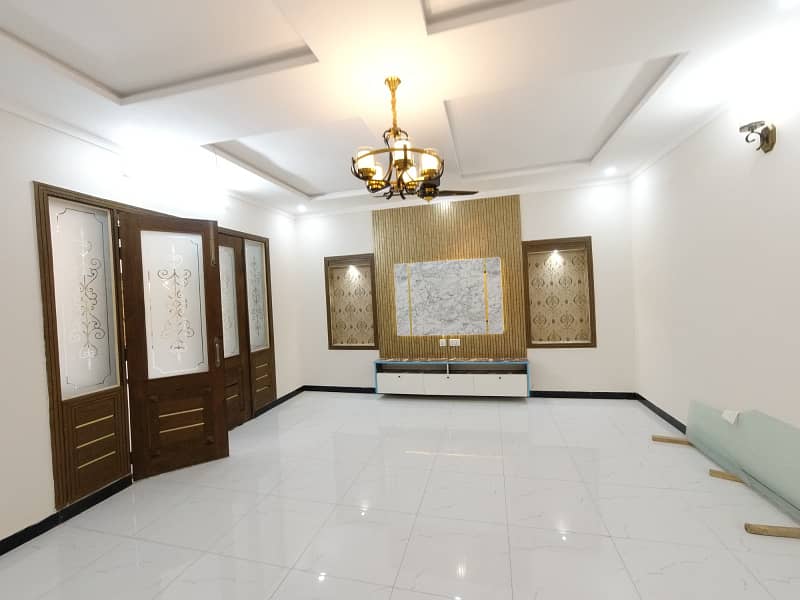 10 Marla House Available For Sell In G-15 Reail Picture Five House Available 4