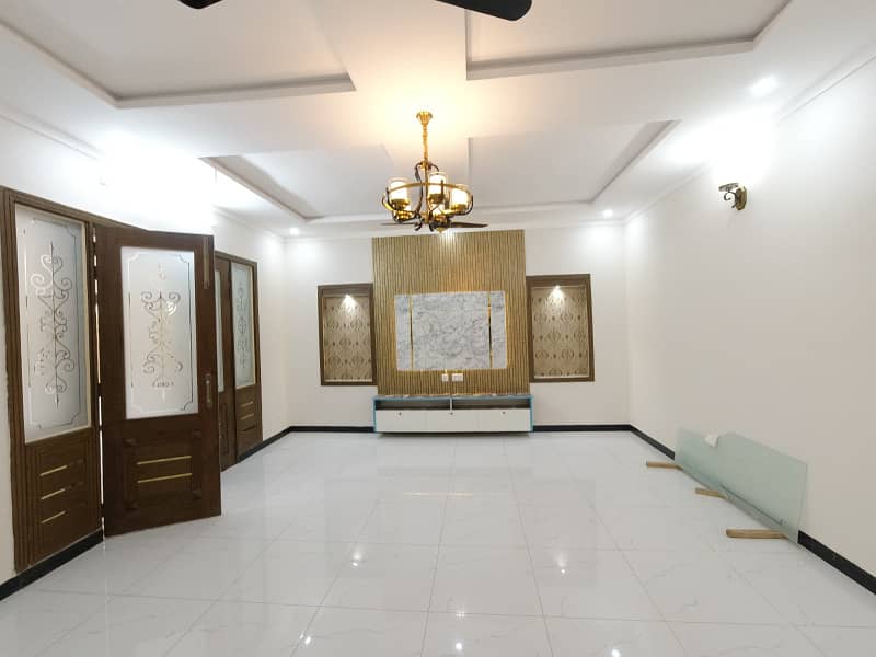 10 Marla House Available For Sell In G-15 Reail Picture Five House Available 6