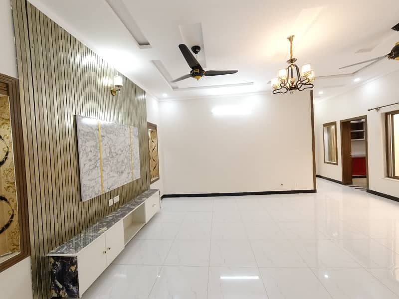 10 Marla House Available For Sell In G-15 Reail Picture Five House Available 28