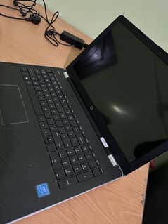 Hp laptop with Intel Pentium R N3710 Processor 8gb Ram 128ssd 500hdd