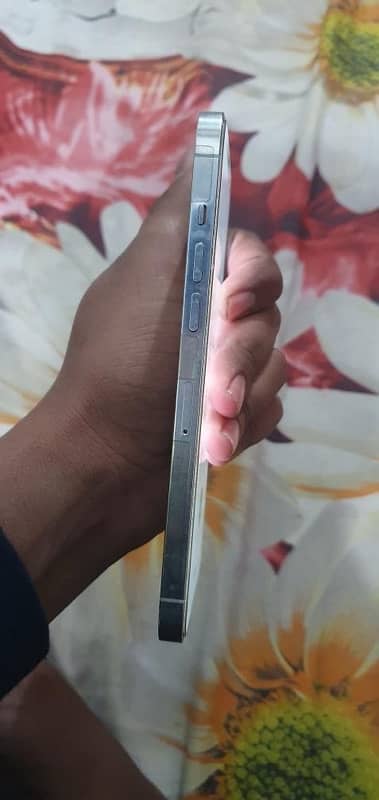 iphone 12 pro max 128GB jv with sim time 1