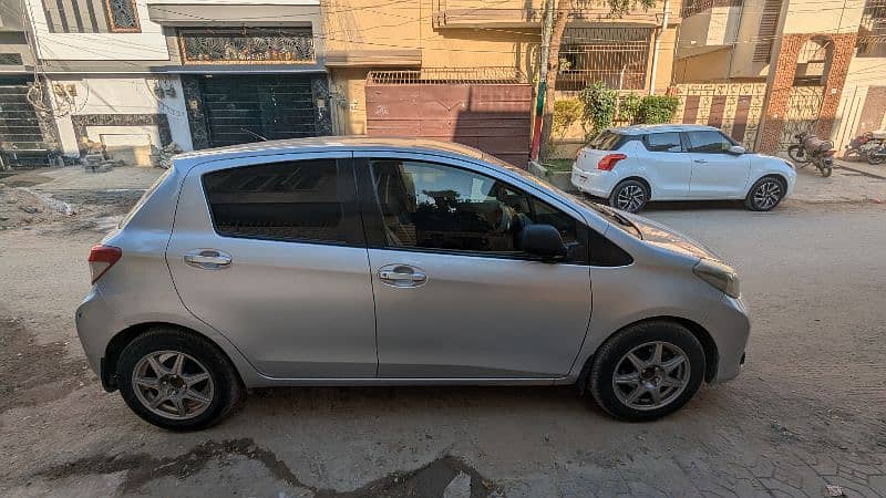 Toyota Vitz 2013 4