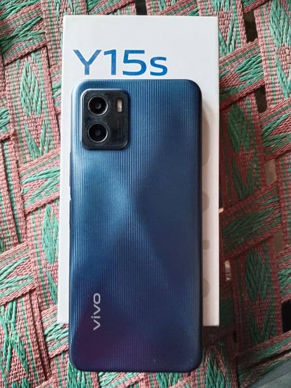 Vivo y15s 3