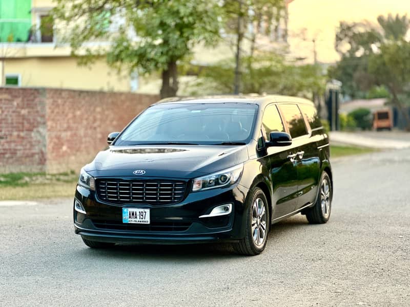 KIA GRAND CARNIVAL 2018/2019 1