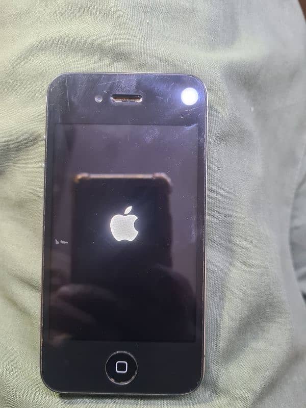 iPhone 4s 32GB memory 8