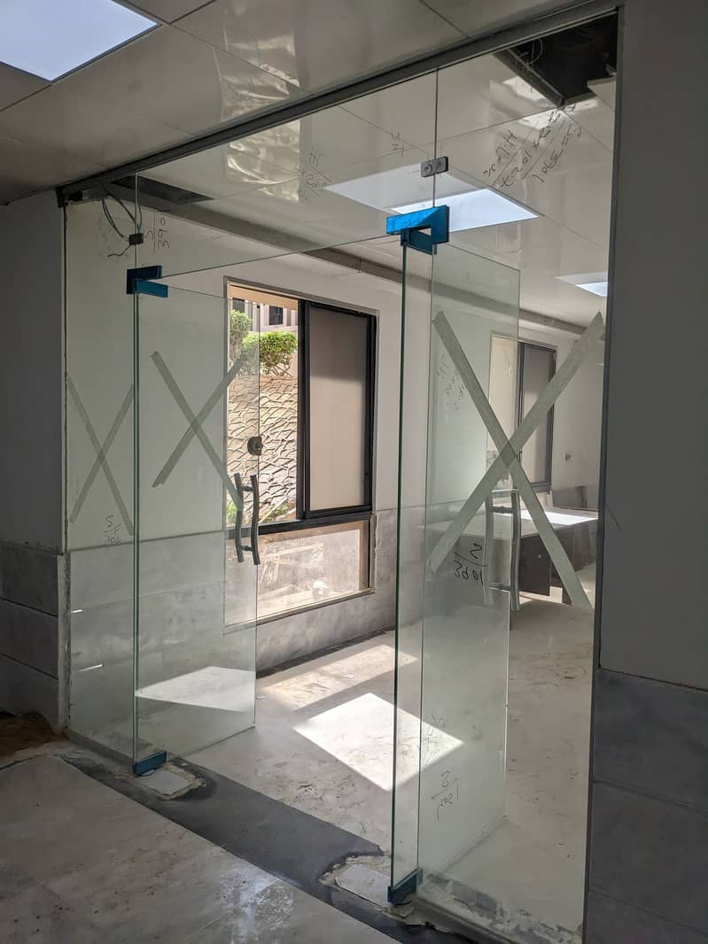 Glass works/Glass Doors/Mirror wall/Glass windows/Diamond shape mirro 3