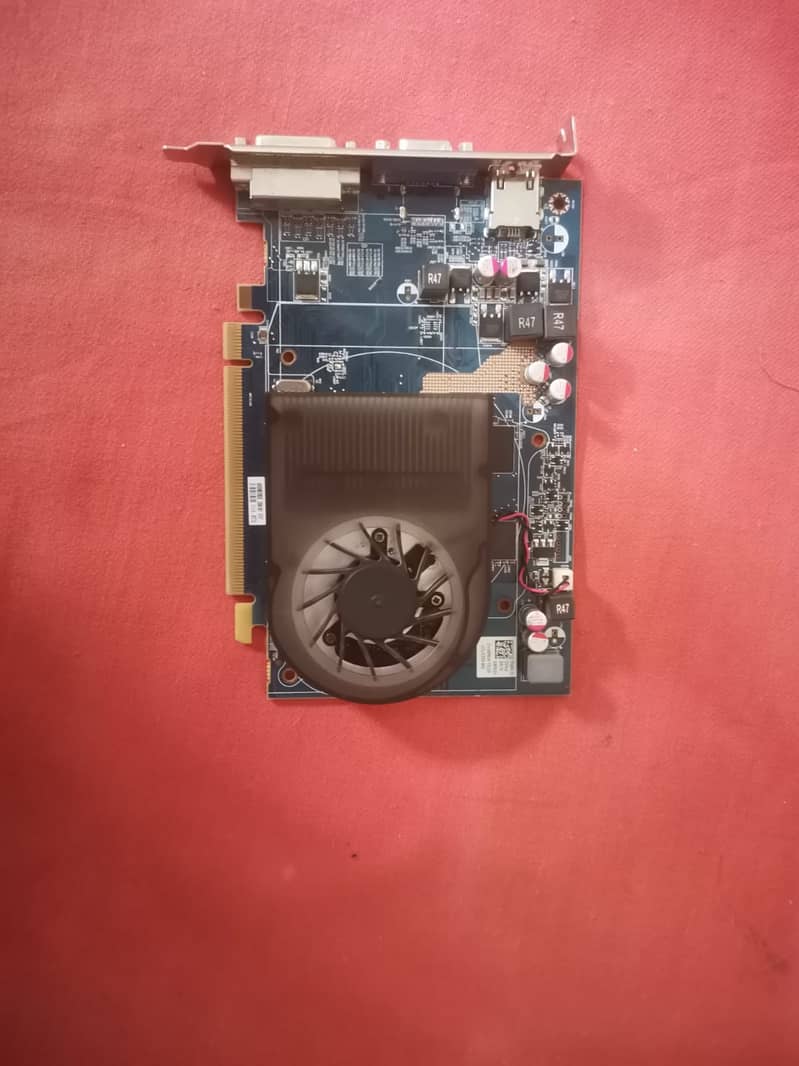 AMD Radeon HD 6670 DDR5 1GB Graphics Card - Excellent Condition 2