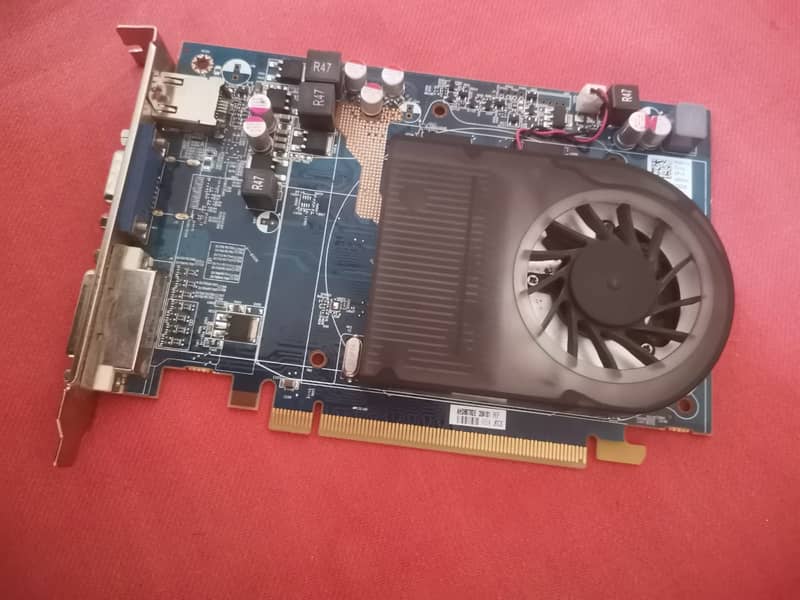 AMD Radeon HD 6670 DDR5 1GB Graphics Card - Excellent Condition 3