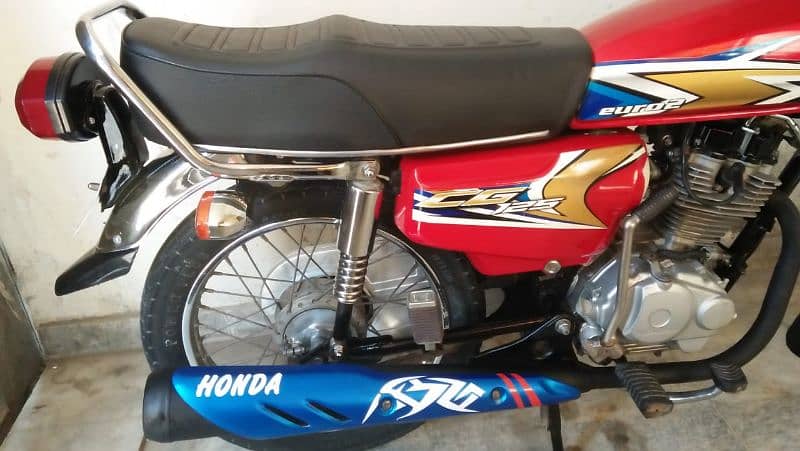 Honda= 125 2019 B bio matic majood hai 3