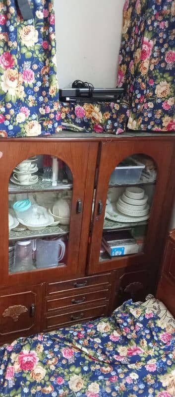 Show Case or Dressing table for sale urgent 4