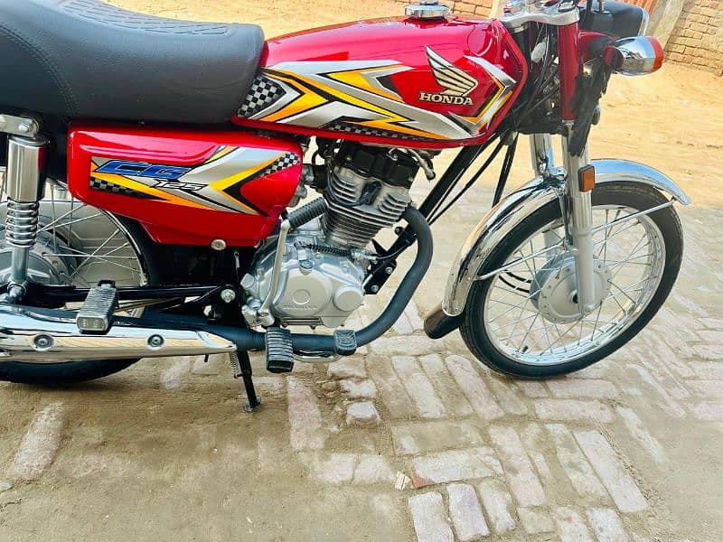 Honda 125 new 6