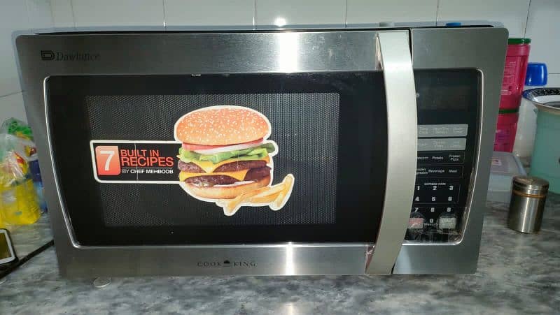 Dawlance microwave oven 136g model 1