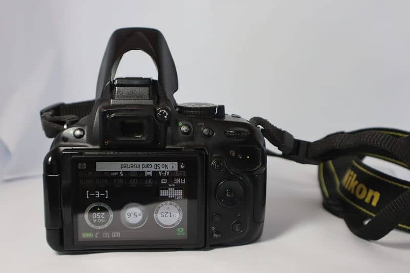 Nikon D5200 4