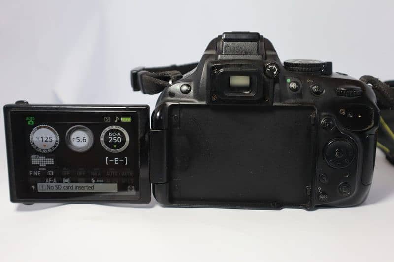 Nikon D5200 6