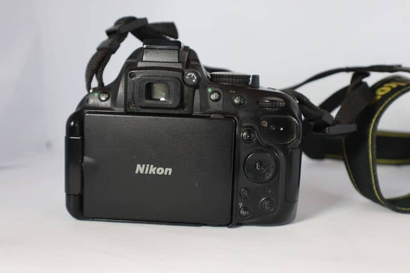 Nikon D5200 8